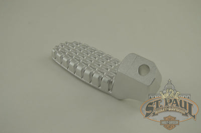 N0553 1Ak Genuine Buell Right Side Passenger Footpeg 2006 2010 Xb12X Xb12Xt B4Q