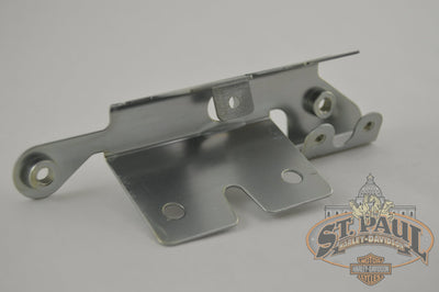 L0075.1Ad Genuine Buell Seat Latch Bracket Xb Lightning Models (U9C+)
